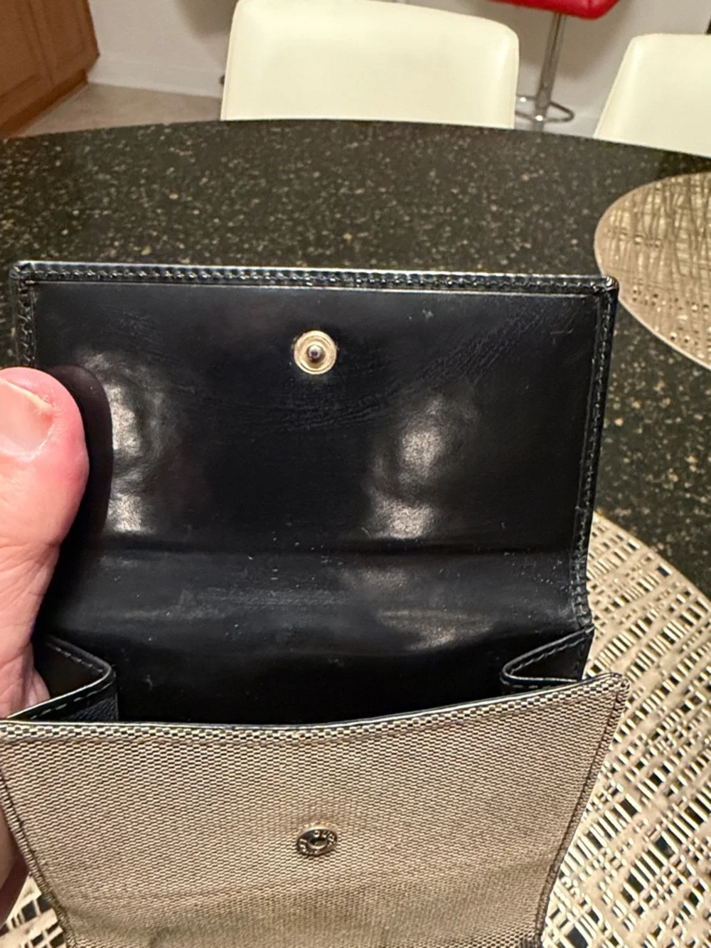 Gucci Wallet JACKIE Bifold Wallet with gold tone hardware, Made in Italy - Picture 9 of 9